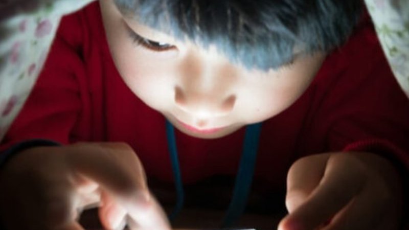 Çocukları etkileyen yeni tehlike: Mavi Bebek oyunu