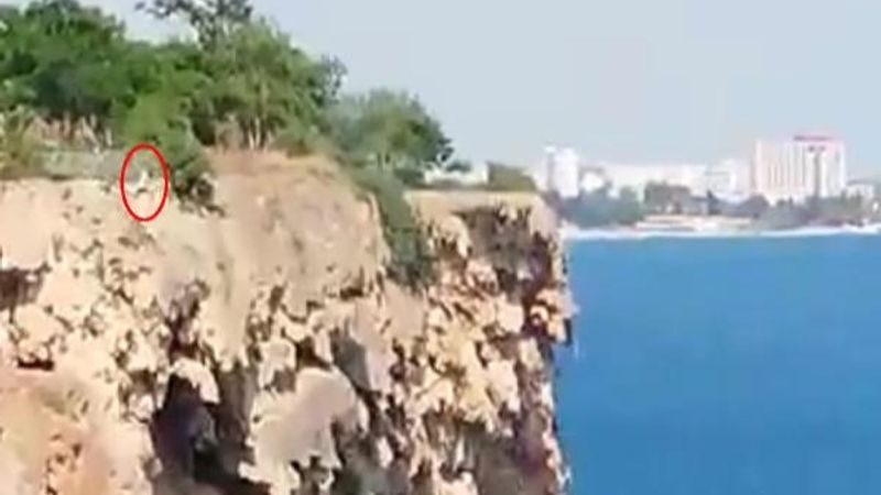 Antalya'da 40 metreden denize atlayan Rus genç öldü