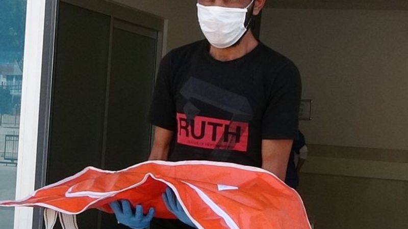 Antalya'da 4 aylık bebeğinin cenazesini kucağında taşıdı