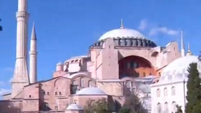 Ayasofya Camii'nden ezan sesi yükseldi