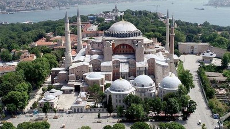 İstanbul Valiliği'nden Ayasofya paylaşımı