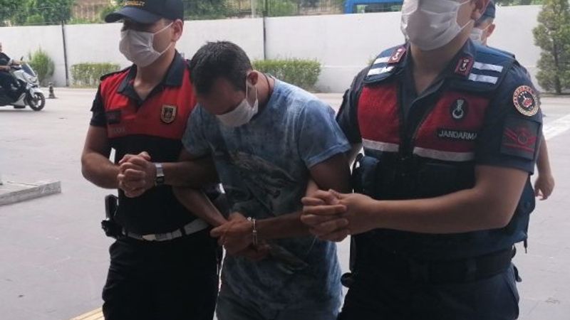 Antalya’da bir firari kardeşinin kimliğiyle yakalandı