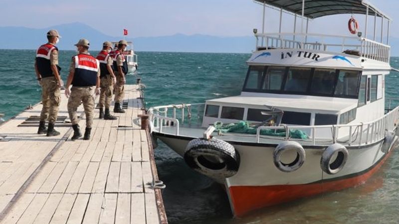 Van'da kayıp tekne aramalarında 1 cesede daha ulaşıldı