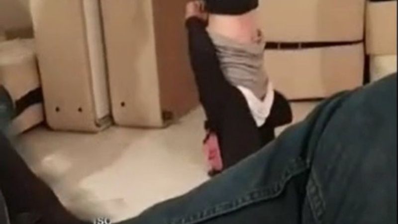 Kırıkkale'de, ayaklarından asılan adama şiddet