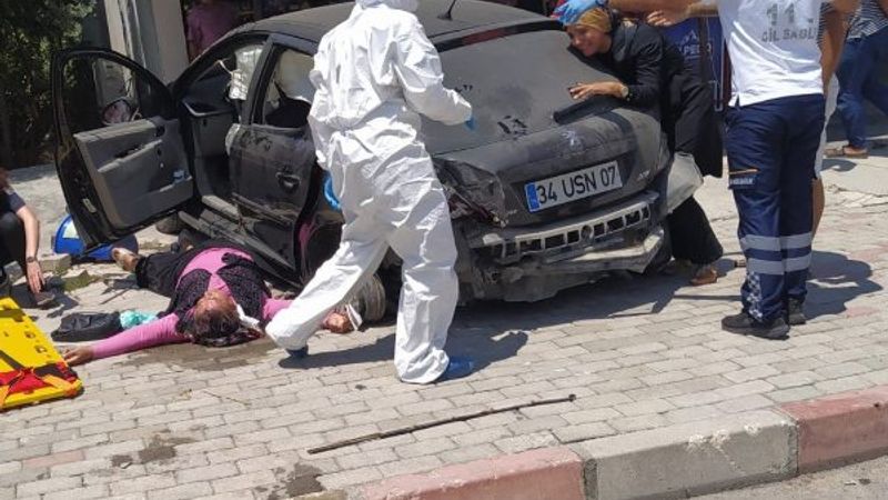 Osmaniye'de, ambulans ile otomobil çarpıştı: 2 yaralı