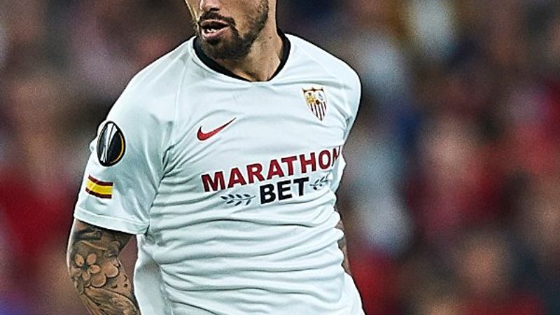 Sevilla, Suso'nun opsiyonunu kullanıyor