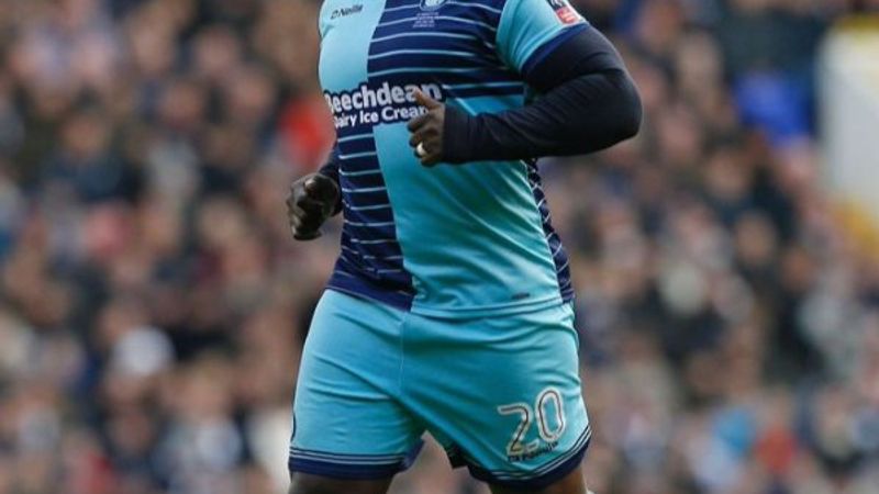 110 kiloluk dev Akinfenwa'dan müthiş performans