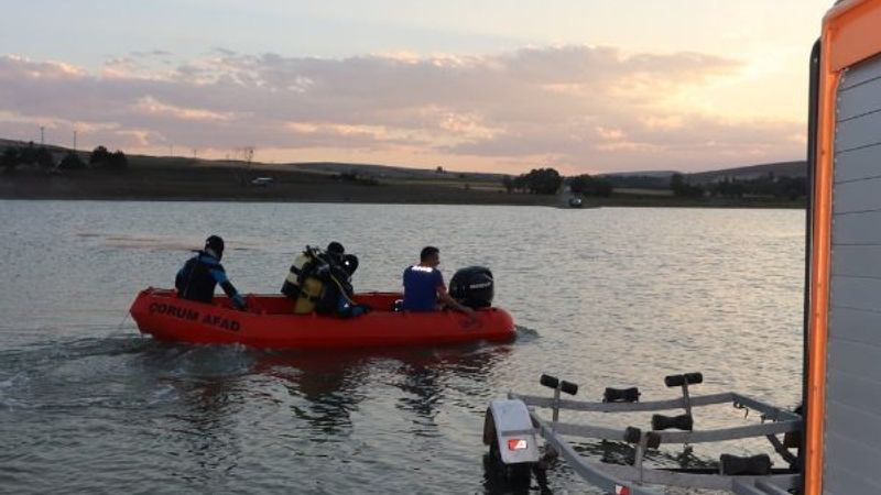 Çorum'da gölete giren genç kayboldu