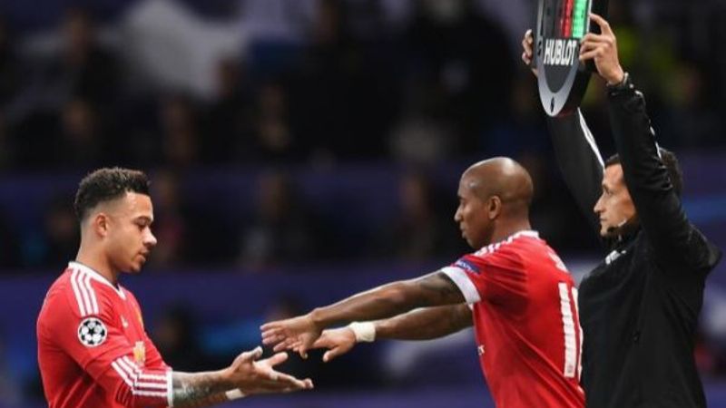 FIFA, oyuncu değişikliği kuralının süresini uzattı