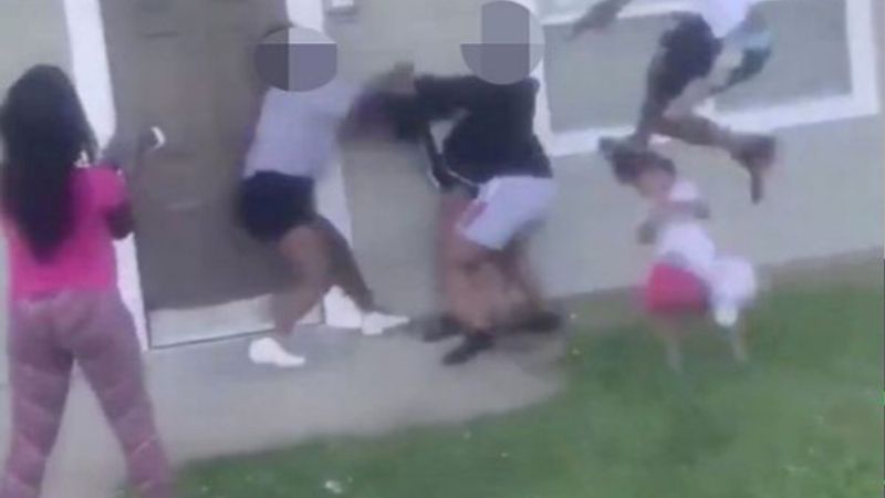 ABD'de hamile kadına dayak