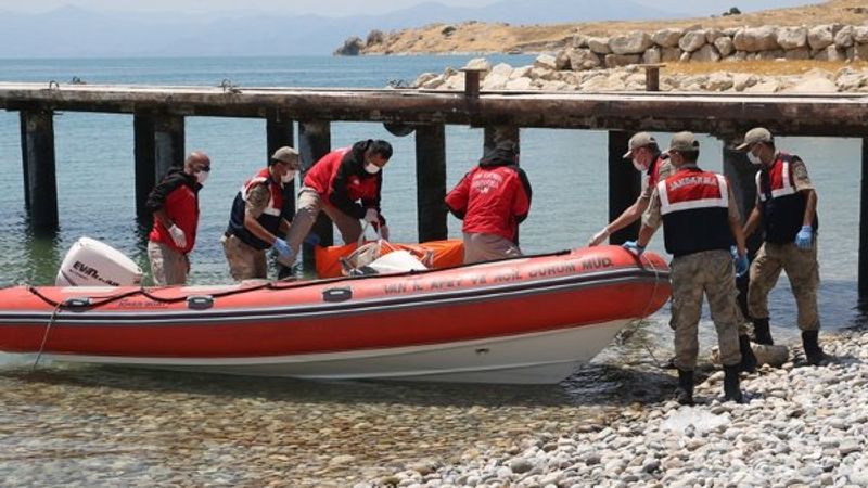 Van Gölü’nden çıkarılan ceset sayısı 36 oldu