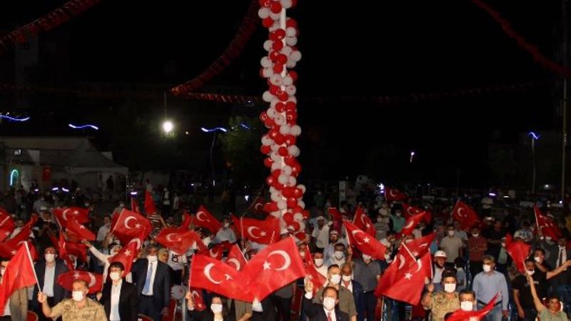 Türkiye'nin dört bir yanında demokrasi nöbeti tutuldu