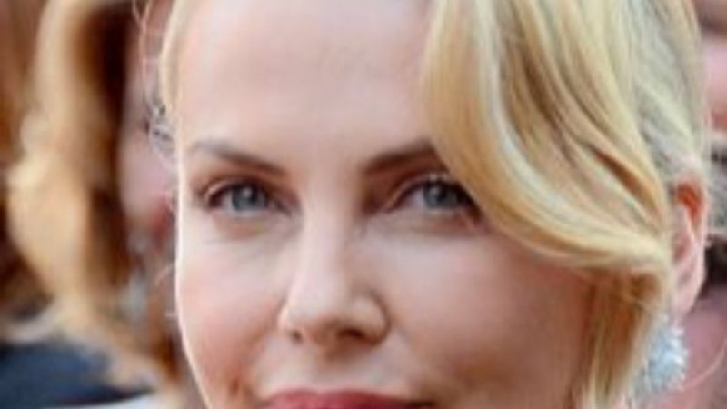 Charlize Theron'dan baklava açıklaması