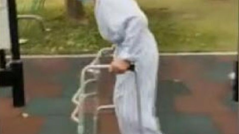 Çin'in 'katlanan adamı' sağlığına kavuştu