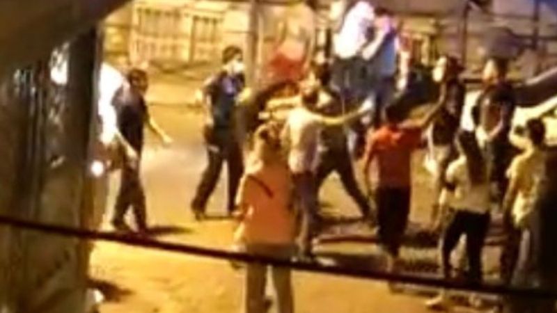 Zeytinburnu'nda yol kavgası meydanı savaş alanına çevirdi