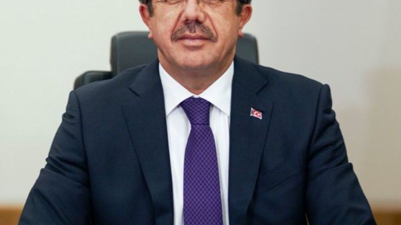 Nihat Zeybekci, maskeci oldu