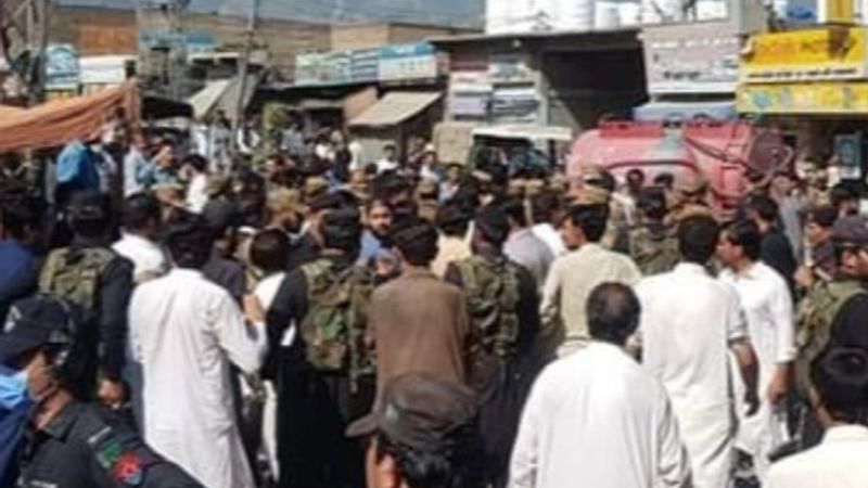 Pakistan'da pazar yerinde patlama