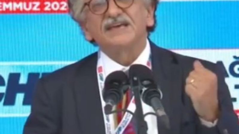 Bedri Baykam bıyık bıraktı