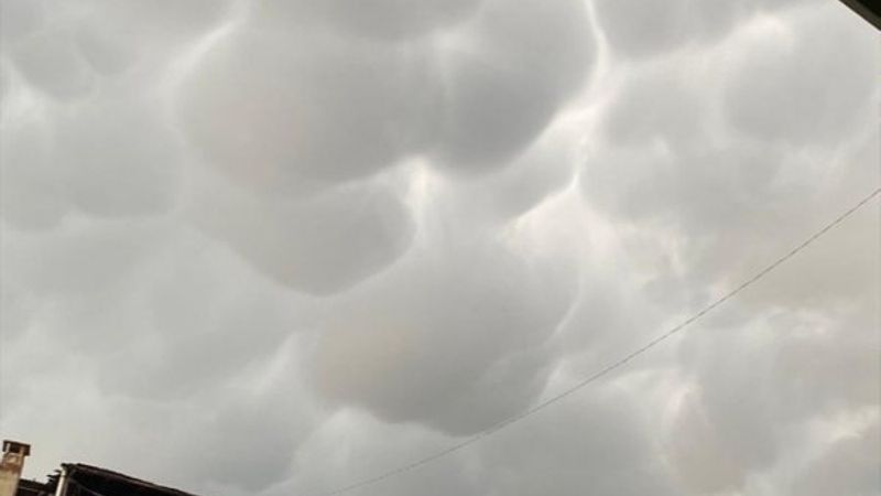 Erzurum'da bulutlar büyüleyici görüntüler oluşturdu