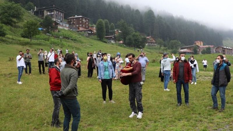 Ayder, Kurban Bayramı öncesi misafirlerini ağırlıyor