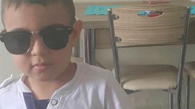 Balıkesir’de alkollü sürücünün çarptığı çocuk öldü