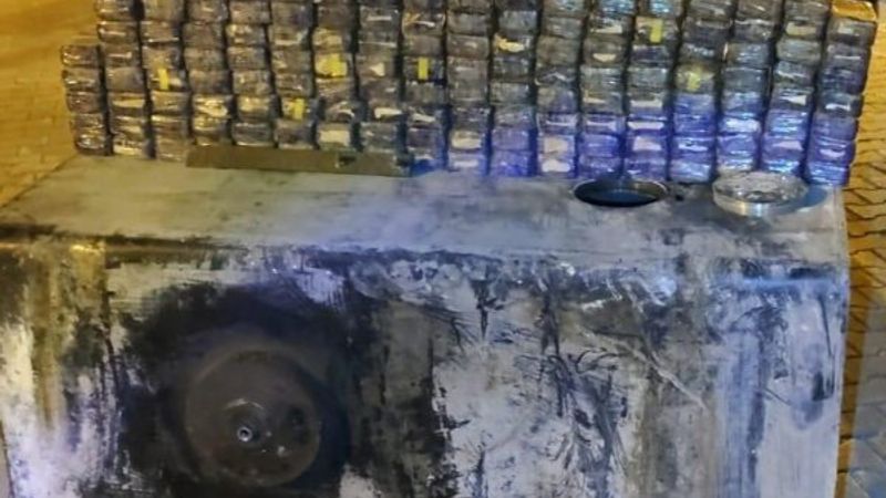 Van'da minibüsten 104 kilogram eroin çıktı