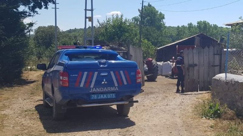 Karabük'te köpekleri ayırırken tüfekle kendini vurdu