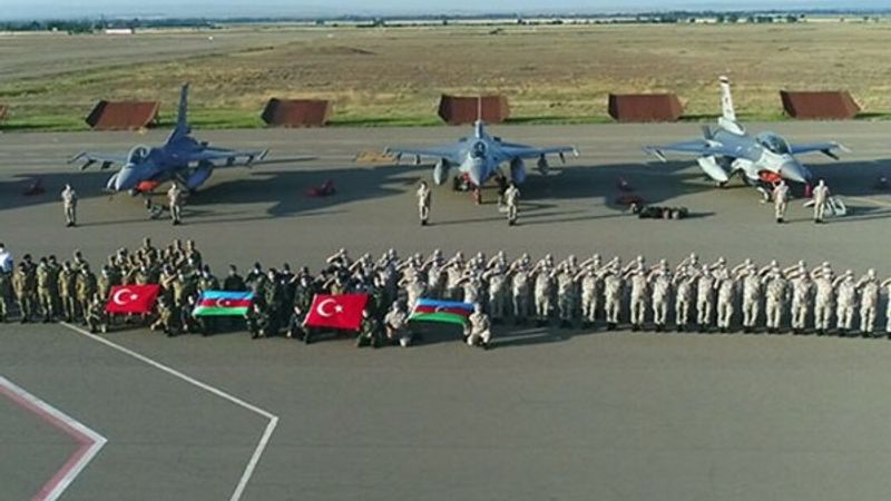 Türk F-16'ları Azerbaycan'da