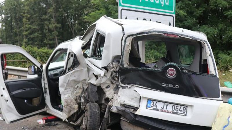 TEM’de zincirleme kaza: 8 yaralı