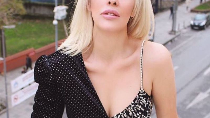 Helin Avşar amuda kalktı