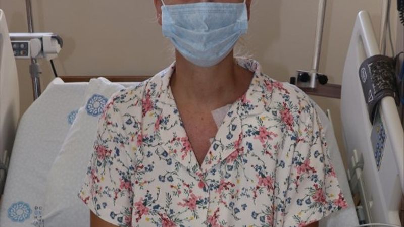 İzmir'de kalbi 127 kez duran hasta, hayata tutundu