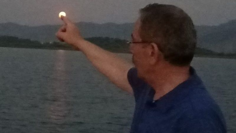 Abdüllatif Şener'den garip pozlar