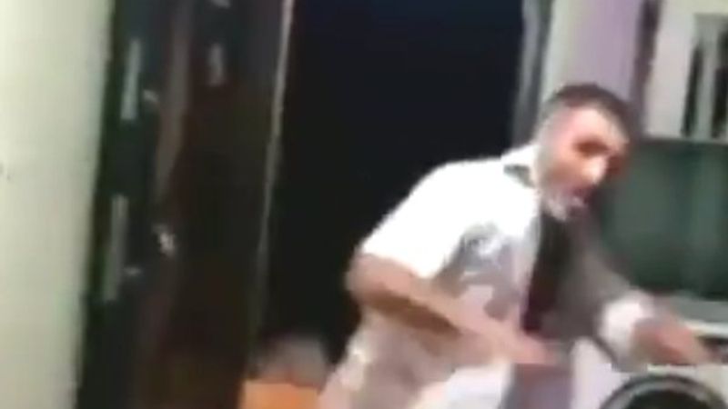 Bingöl'de görme engelli eşini darbetti