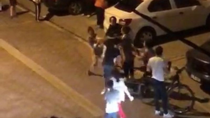 Esenyurt'ta kızlar kavgaya tutuştu