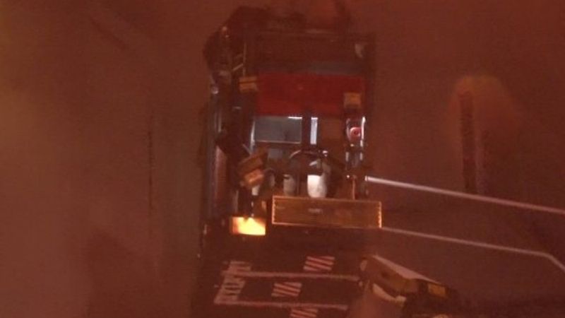 Ataşehir'de bir binada patlama meydana geldi