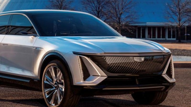 Cadillac, tamamen elektrikli ilk aracı Lyriq'i tanıttı