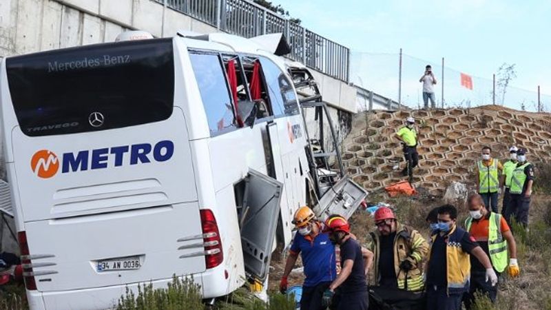 İstanbul'daki otobüs kazasında şoför uyudu iddiası