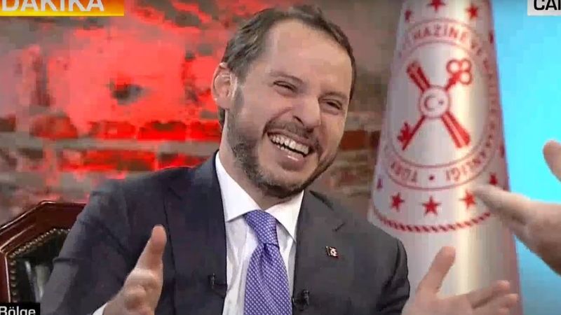 Ahmet Hakan, Berat Albayrak'a çokomelli esprilerini sordu