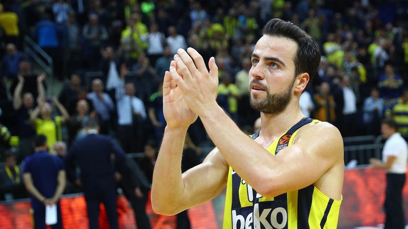 Melih Mahmutoğlu: Hedefimiz şampiyonluklar kazanmak