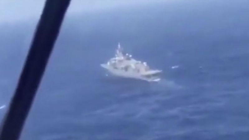 Oruç Reis'i taciz eden Yunan fırkateyni uzaklaştırıldı