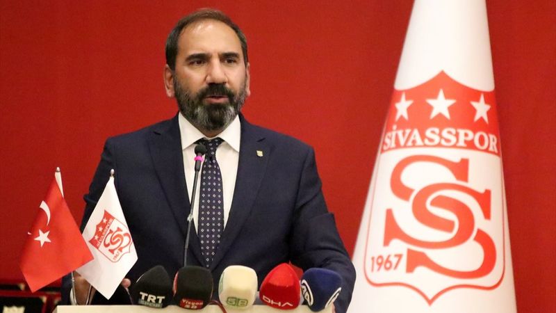 Mecnun Otyakmaz yeniden Sivasspor Başkanı seçildi