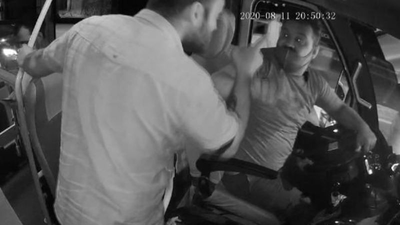 Bursa'da minibüs şoförü ve mahalle bekçisi darbedildi