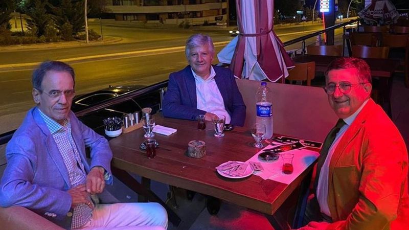 Maske takmayan Mehmet Ceyhan'ın tartışılan pozu