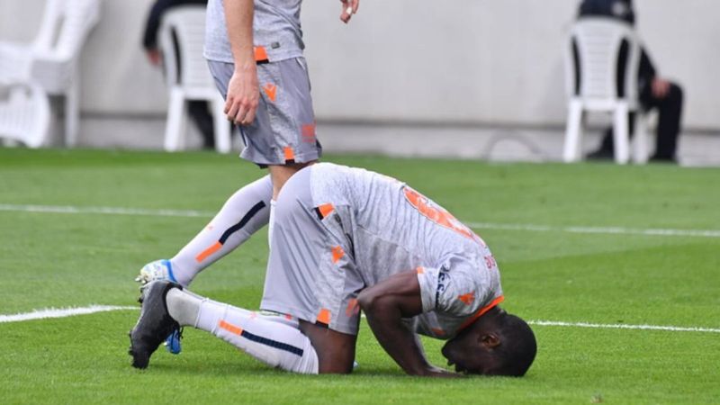 Demba Ba: Uygur Türkleri için bir araya gelmeliyiz