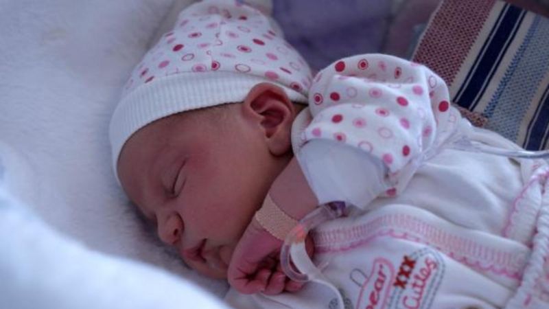 Konya'da 2 günlük bebek, sokağa terk edildi