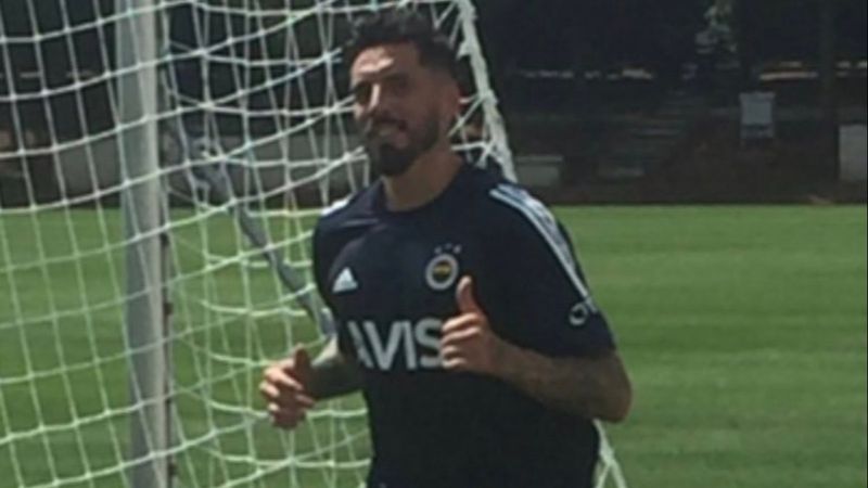 Jose Sosa'nın Fenerbahçe eşofmanlı fotoğrafı sızdı