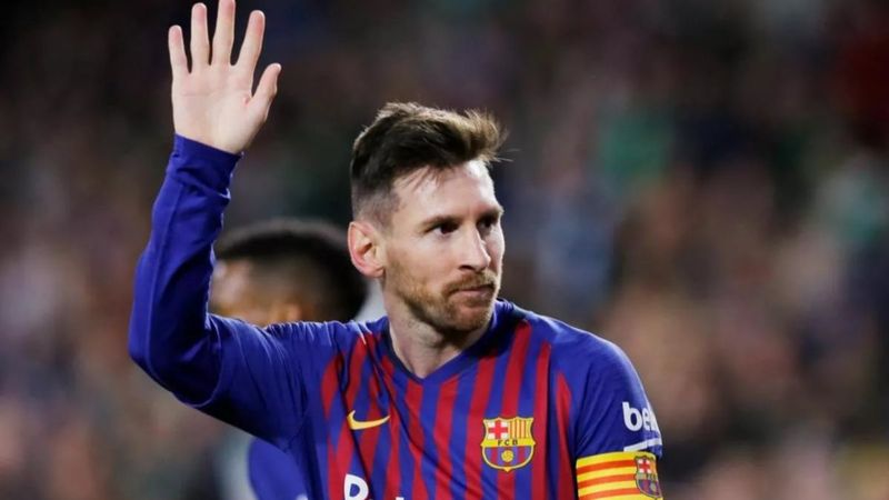 Messi: Barselona şehrinde gelecek göremiyorum