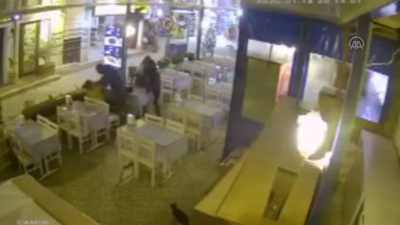 Muğla'da bir kadının darbedildiği anlar güvenlik kamerasında