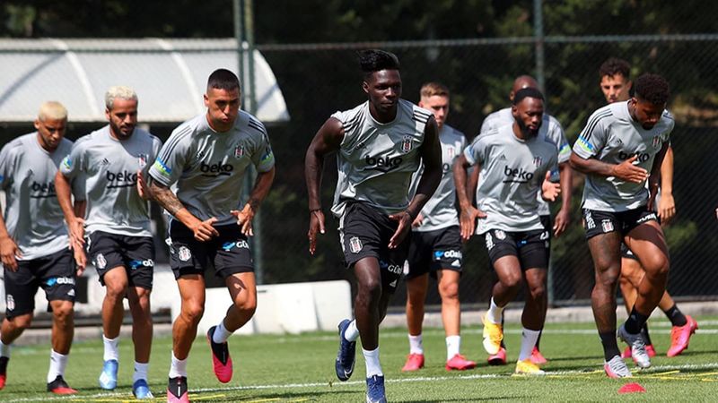 Beşiktaş'ta forma numaraları belli oldu