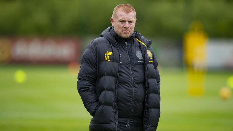 Celtic Teknik Direktörü Lennon: Ekuban'ı tanımıyorum